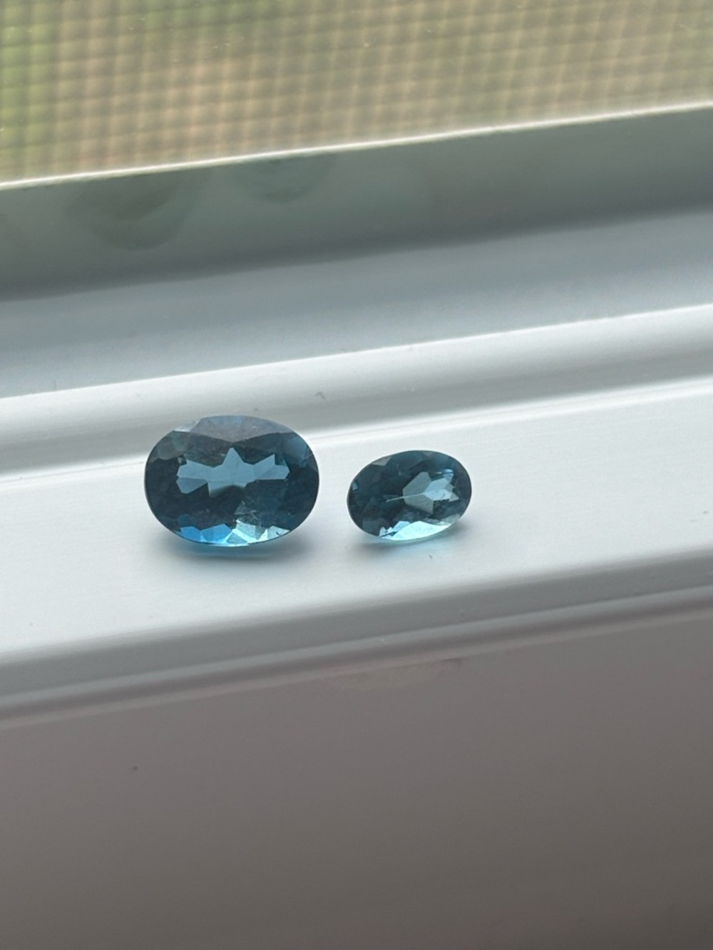 Blue Topaz Gemstone Pair – Oval Faceted Loose Stones Sky/Swiss Blue Not Enhanced - Picture 4 of 15